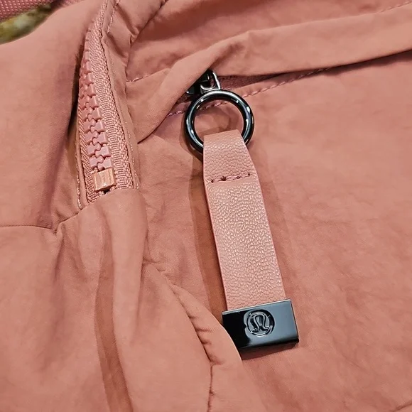 Lululemon On The Beat Belt Bag - Picture 3 of 5